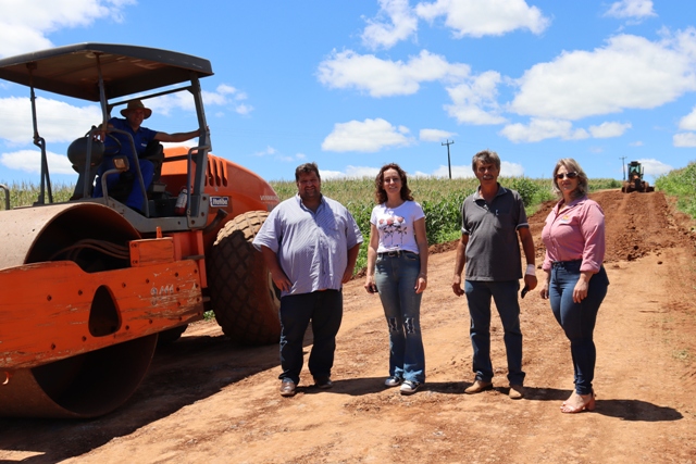 Linha Oro ganha melhorias em sua estrada principal.