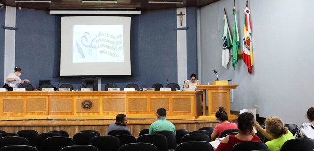 Vereadores acompanham Audiência Pública da Secretaria de Saúde.