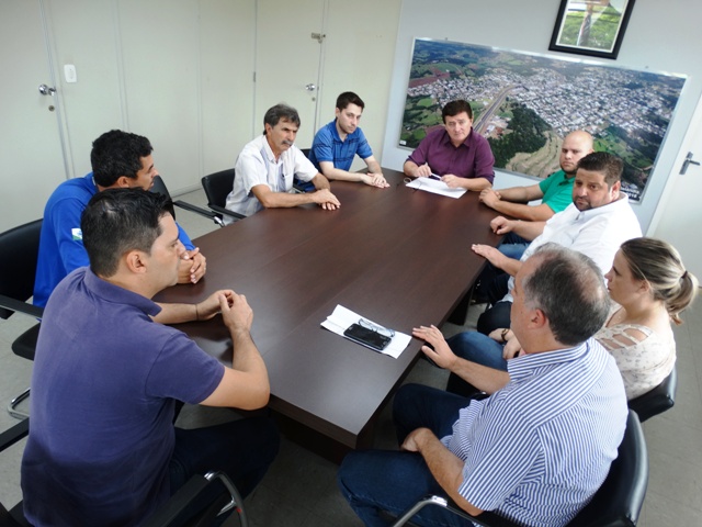 Comunidades da Linha Alegre e Estrada Matelândia receberão sistema de água encanada pela SANEPAR.