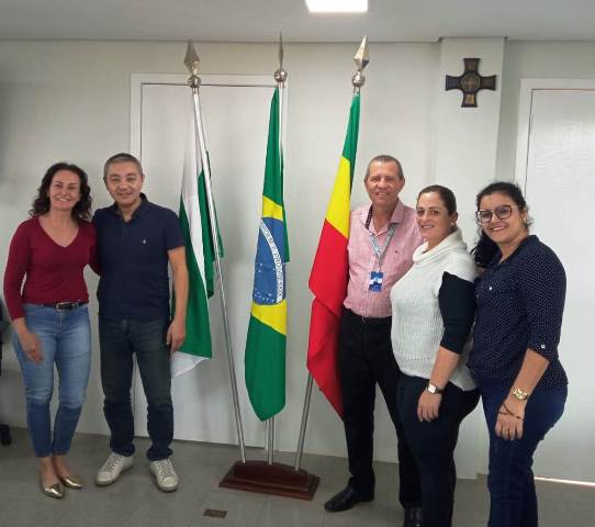 Deputado Estadual Coronel Lee, em cumprimento de agenda, faz visita à Matelândia.