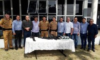 Polícia Militar recebe nova viatura em evento realizado na Câmara Municipal.