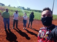 Vereadores com o Secretário de Obras visitam obras do município.