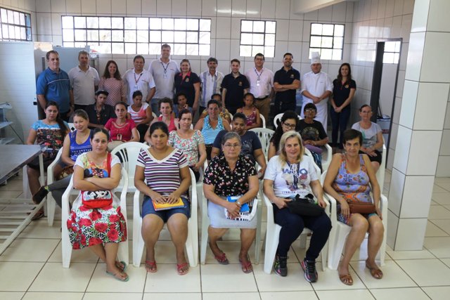 Vereadores estiveram na Abertura do Curso de Técnicas de Confeitaria 