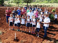 Vereadores participam de plantio de muda de arvores na Comunidade do Barreirão.